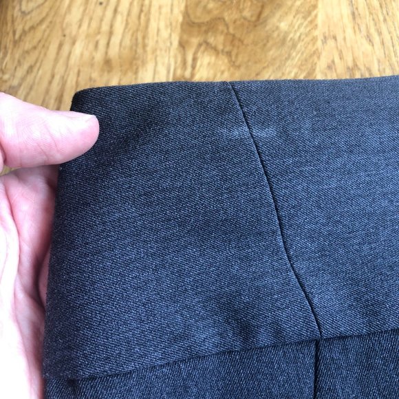 The Limited Studio 400 Gray Skirt Size 10 - Picture 10 of 10